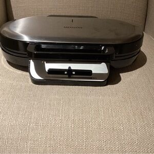 Stainless Steel Double Heart Waffle Maker Makes 10 Mini Hearts/2 Large Waffles